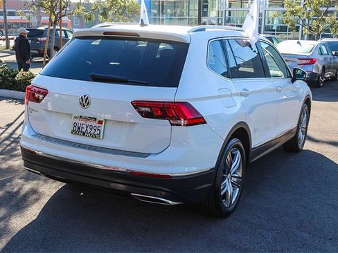 Used 2021 Volkswagen Tiguan SEL image 5