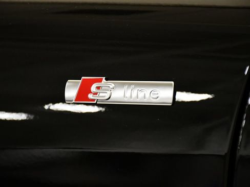 Used 2025 Audi Q5 Premium Plus w/ Premium Plus image 11