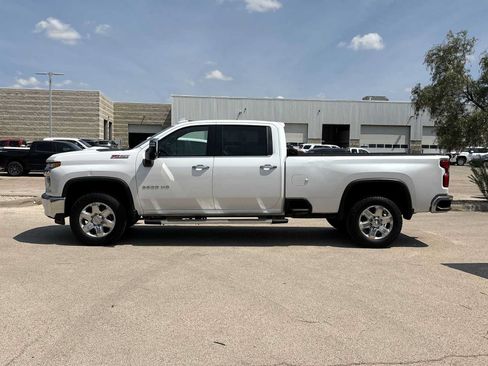 Used 2020 Chevrolet Silverado 2500 LTZ AWD/4WD image 5
