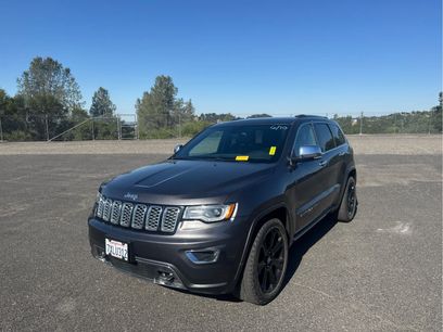 Used 2017 Jeep Grand Cherokee Overland