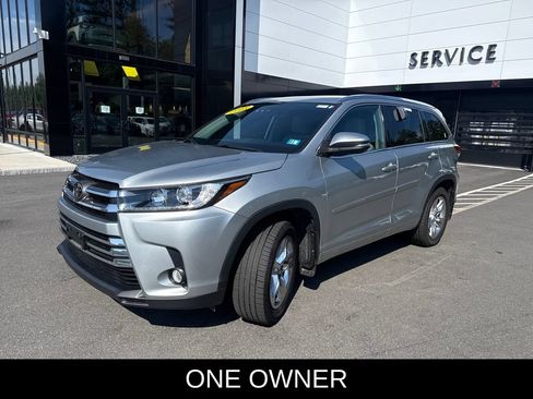 Used 2018 Toyota Highlander Limited AWD/4WD image 1