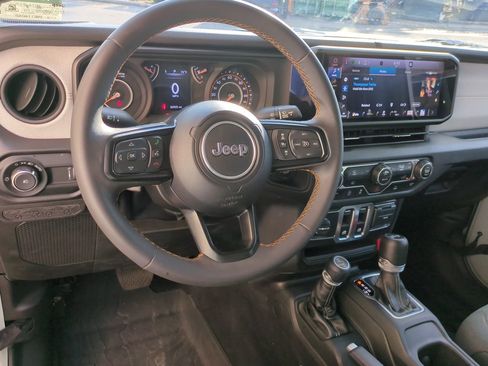 Used 2024 Jeep Wrangler Sport S image 14