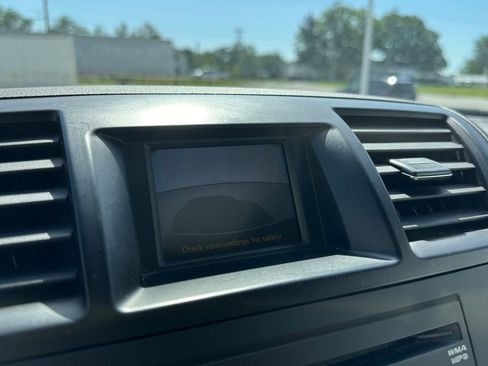 Used 2011 Toyota Highlander SE w/ Tow Pkg AWD/4WD image 33