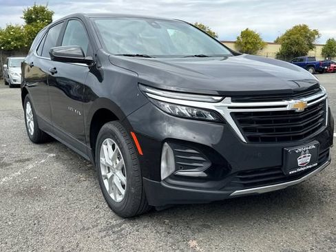 Used 2024 Chevrolet Equinox LT AWD/4WD image 2