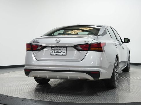 Used 2024 Nissan Altima 2.5 SV image 8