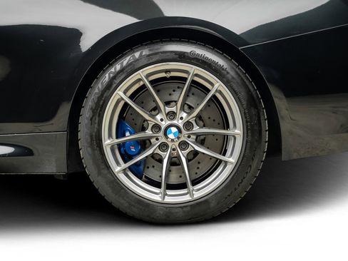 Used 2015 BMW M4 Convertible RWD image 29