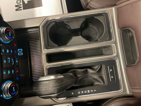 Used 2016 Ford F150 Platinum w/ Equipment Group 701A Luxury image 21