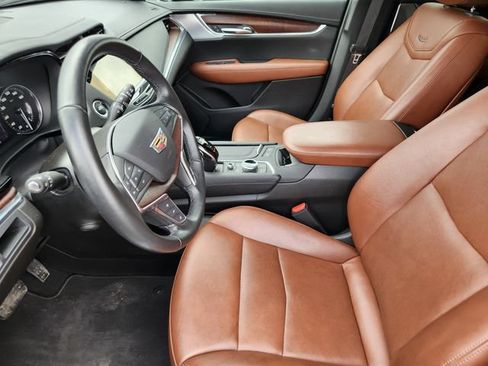 Used 2021 Cadillac XT5 Premium Luxury w/ LPO, Floor Liner Package AWD/4WD image 9