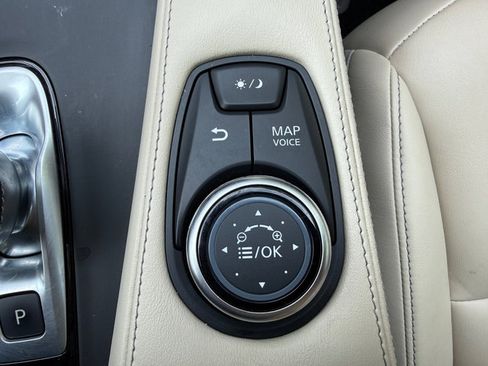 Used 2020 INFINITI QX50 Luxe w/ Navigation Package AWD/4WD image 28