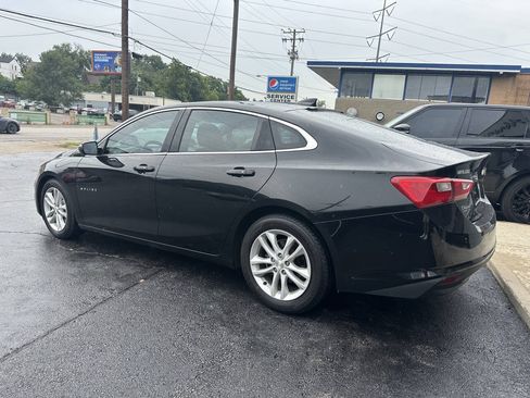 Used 2017 Chevrolet Malibu Hybrid w/ Driver Confidence Package FWD image 16
