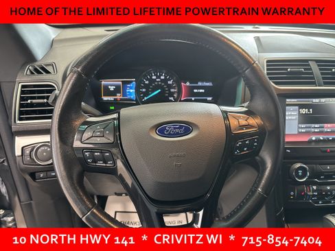 Used 2016 Ford Explorer XLT w/ Equipment Group 202A AWD/4WD image 13