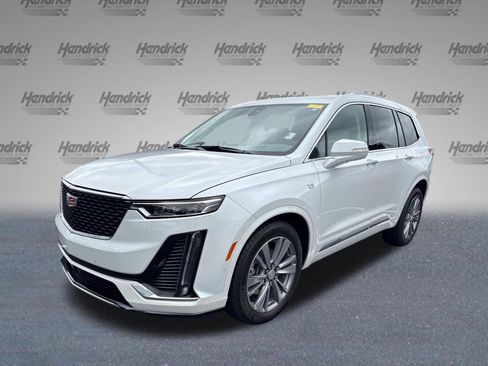 Used 2025 Cadillac XT6 Premium Luxury w/ Technology Package AWD/4WD image 5