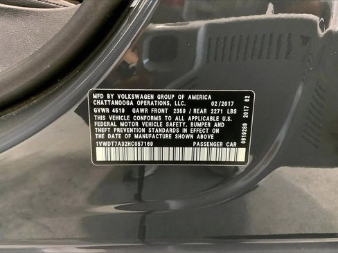 Used 2017 Volkswagen Passat 1.8T R-Line image 33