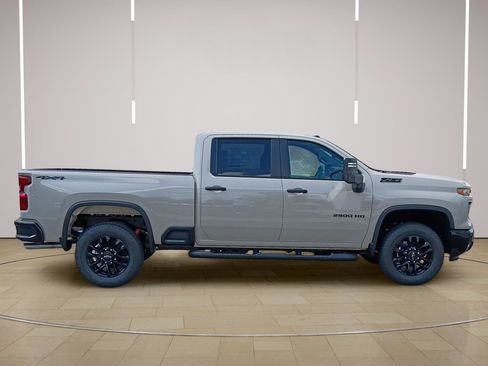 New 2026 Chevrolet Silverado 2500 Custom w/ Custom Value Package AWD/4WD image 16