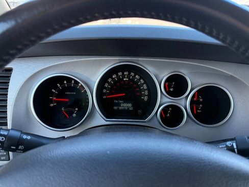 Used 2008 Toyota Sequoia Limited image 31