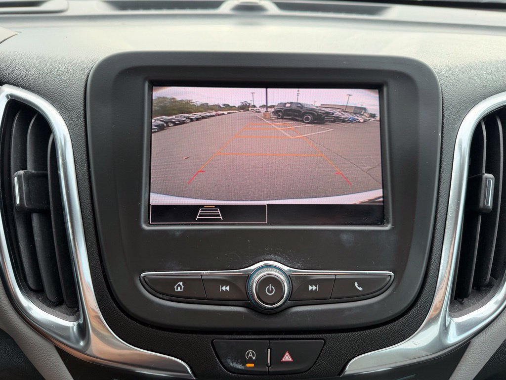 Used 2024 Chevrolet Equinox LS w/ Driver Confidence II Package FWD image 20