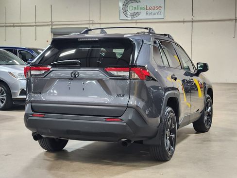 Used 2023 Toyota RAV4 XLE FWD image 9