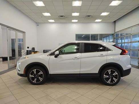 Used 2025 Mitsubishi Eclipse Cross SE image 6