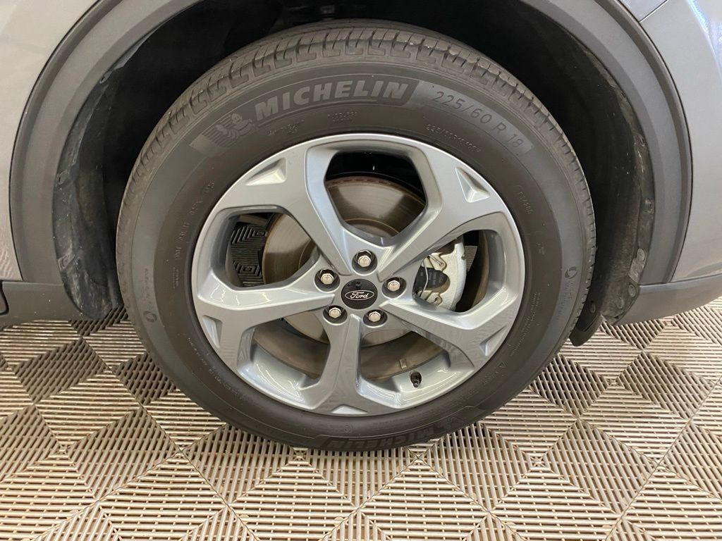 Used 2025 Ford Escape ST-Line FWD image 10