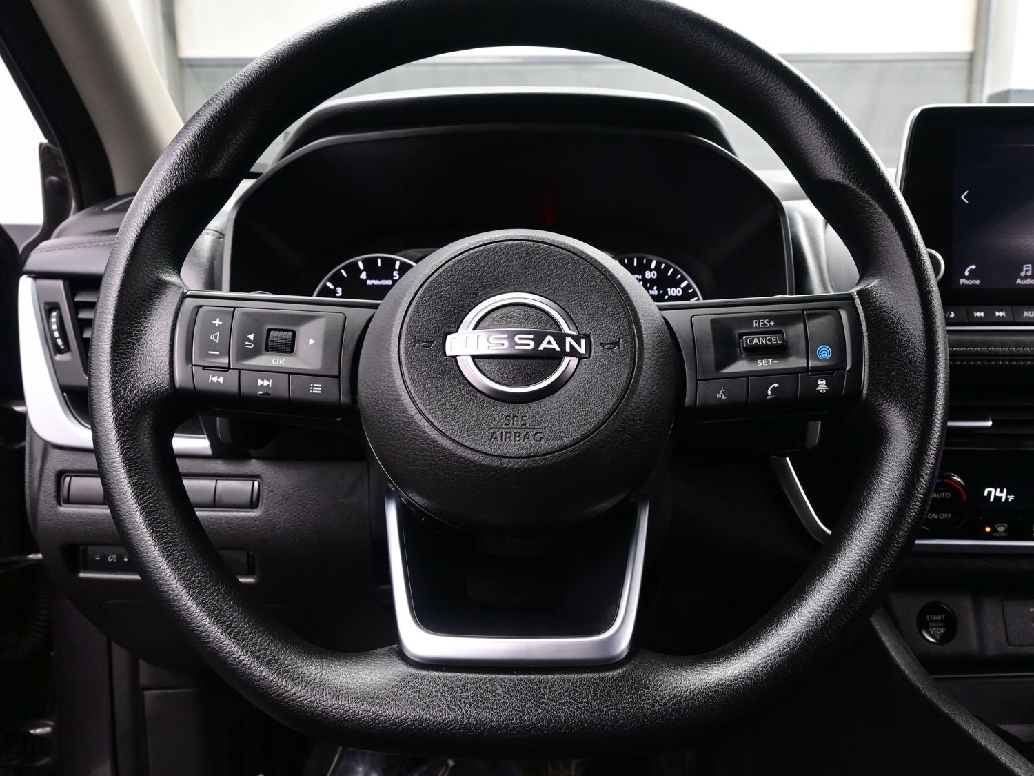 Used 2024 Nissan Rogue SV AWD/4WD image 26