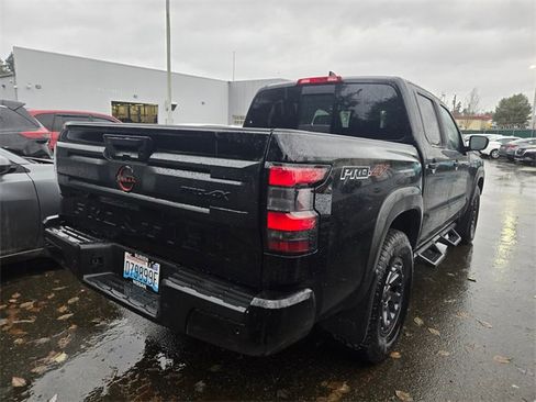 Used 2025 Nissan Frontier PRO-4X image 4