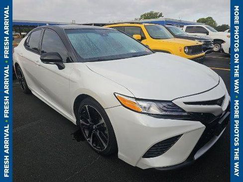 Certified 2019 Toyota Camry XSE FWD image 1