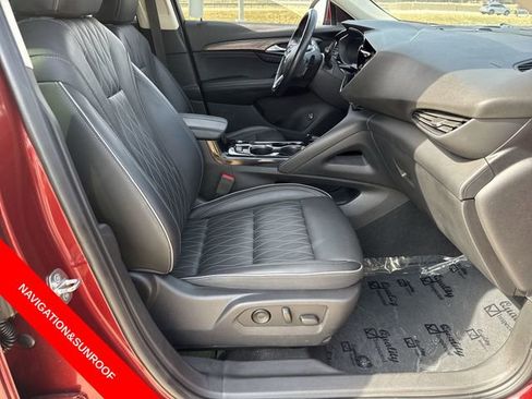 Used 2022 Buick Envision Avenir w/ Technology Package II image 15