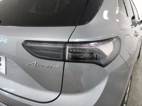 Used 2024 Buick Envision Avenir image 13