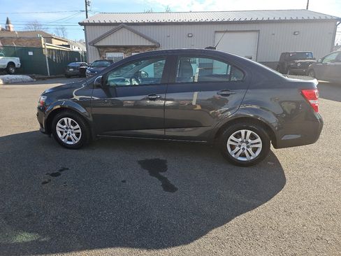 Used 2018 Chevrolet Sonic LS image 6