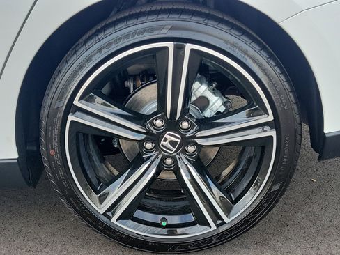 Used 2026 Honda Accord SE image 12