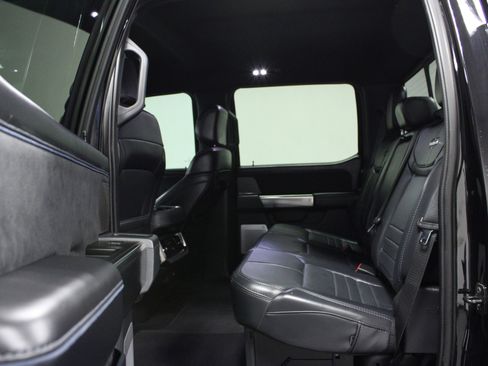 Used 2025 Ford F250 Platinum w/ FX4 Off-Road Package image 13