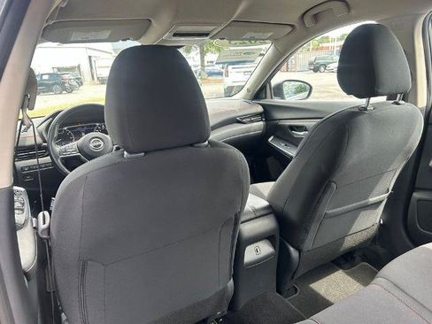 Used 2025 Nissan Sentra SR FWD image 29