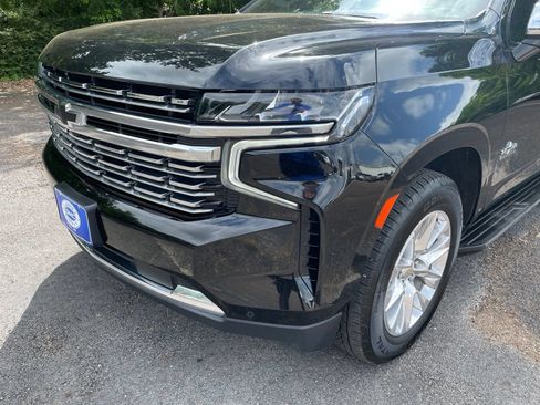 Used 2021 Chevrolet Tahoe Premier w/ Premium Package RWD image 11