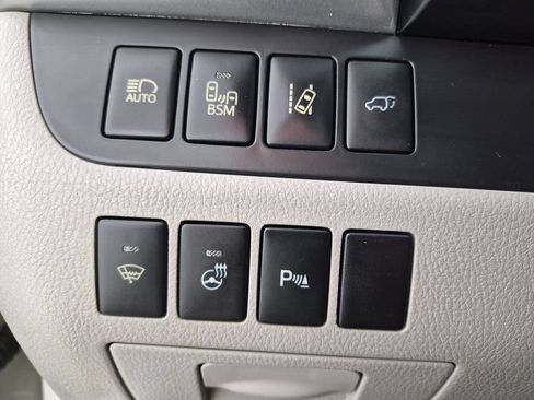 Used 2016 Toyota Highlander Limited Platinum AWD/4WD image 12