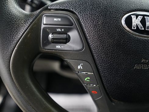 Used 2016 Kia Forte LX image 21