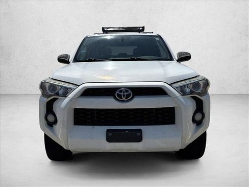 Used 2018 Toyota 4Runner SR5 RWD image 2