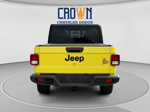 Used 2023 Jeep Gladiator Sport AWD/4WD image 4