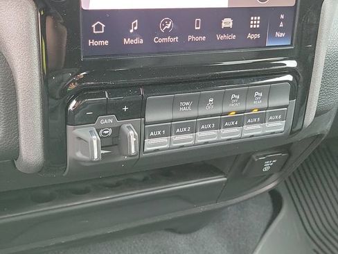 New 2026 RAM 2500 Tradesman AWD/4WD image 15