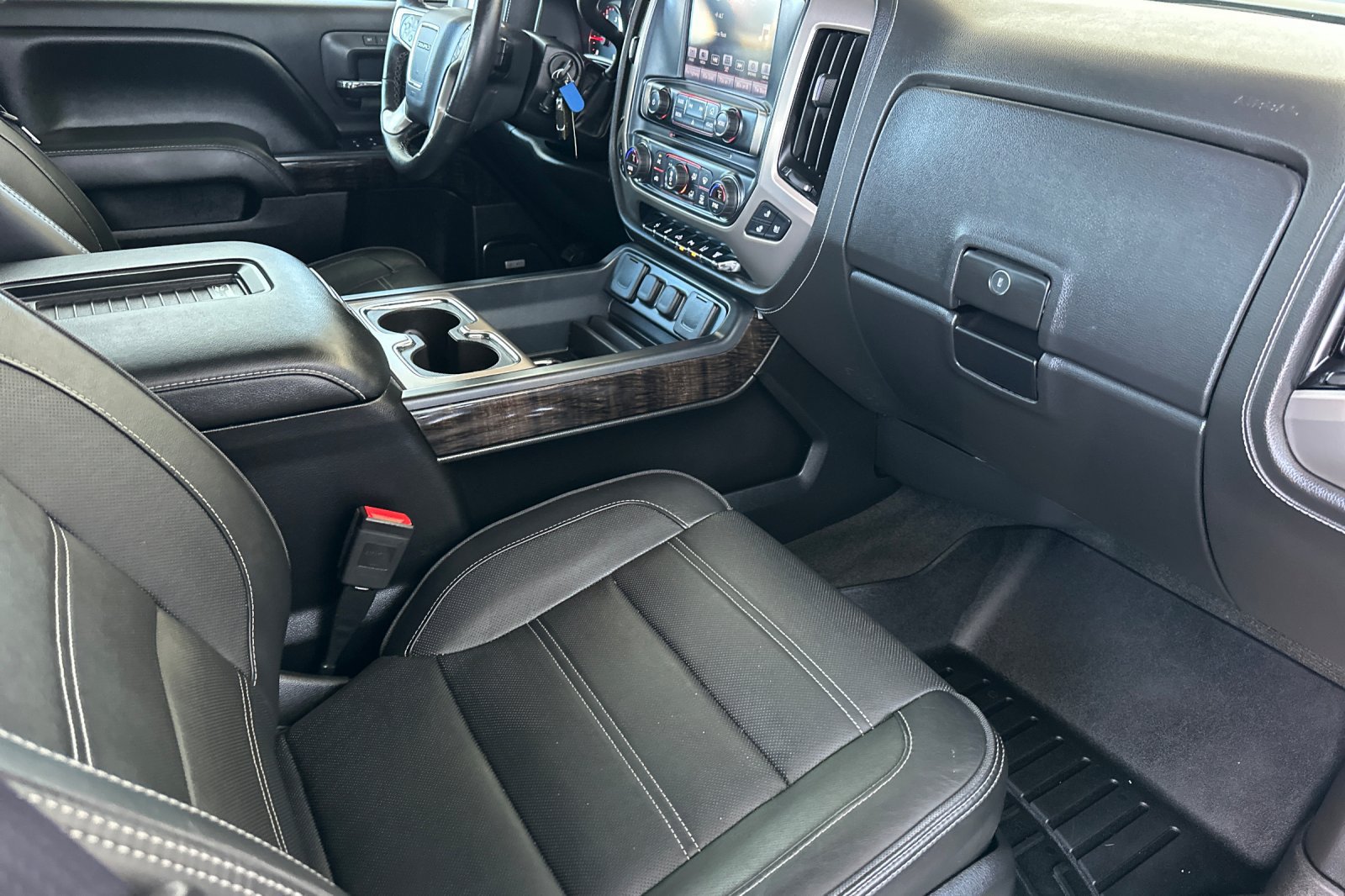Certified 2016 GMC Sierra 3500 Denali w/ Duramax Plus Package RWD image 19