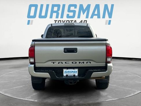 Used 2019 Toyota Tacoma SR5 image 6