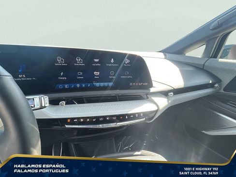 Used 2025 Cadillac Optiq Sport 2 w/ LPO, Floor Liner Package AWD/4WD image 18