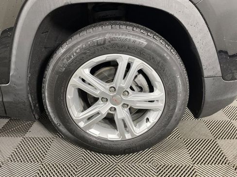 Used 2021 GMC Terrain SLE w/ Driver Convenience Package image 9