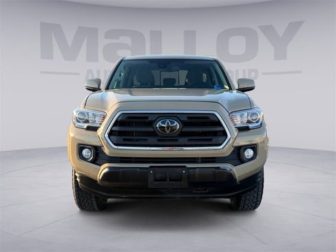 Used 2018 Toyota Tacoma SR5 image 8