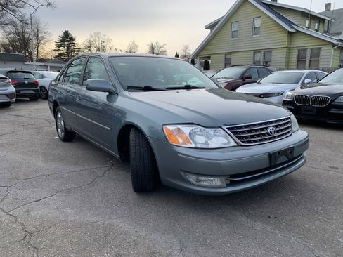 Used 2004 Toyota Avalon XLS image 3