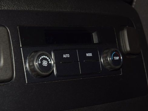 Used 2020 Chevrolet Tahoe LS w/ Enhanced Driver Alert Package image 41