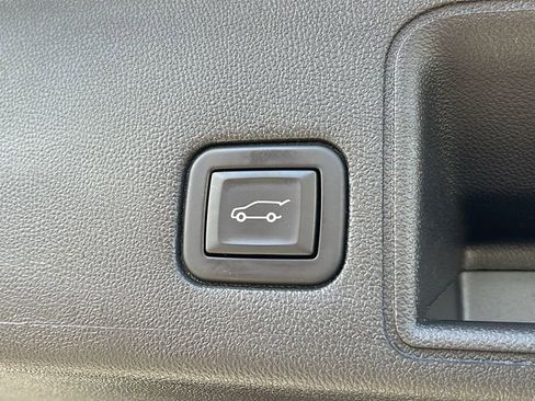 Used 2021 GMC Terrain SLT w/ Elevation Edition image 26