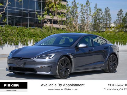 Used 2023 Tesla Model S Standard Range image 3