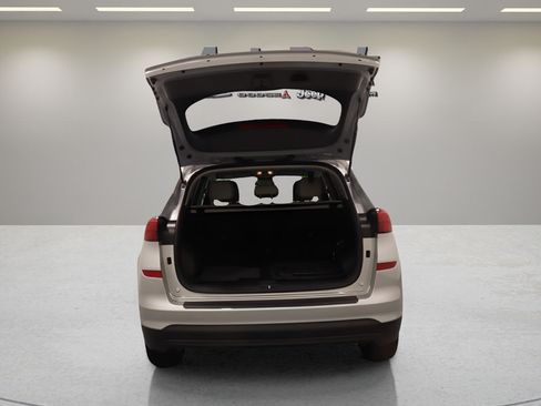 Used 2021 Hyundai Tucson SE FWD image 15
