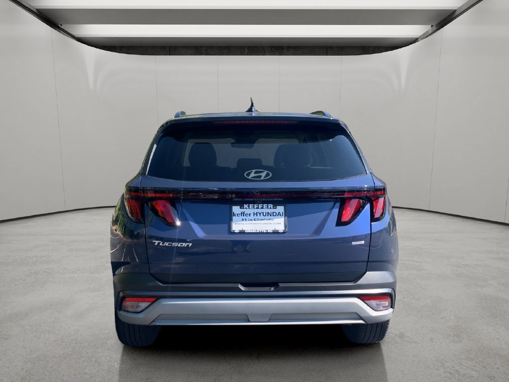 Certified 2025 Hyundai Tucson SEL AWD/4WD image 4
