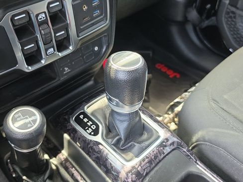 Used 2022 Jeep Gladiator Sport AWD/4WD image 37